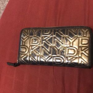 DKNY Wallet